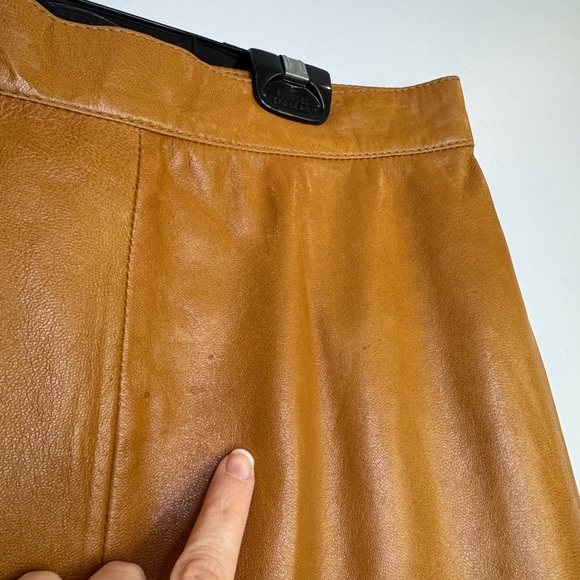 Vintage caramel Tan Italian Leather Skirt size 12 - Picture 4 of 8